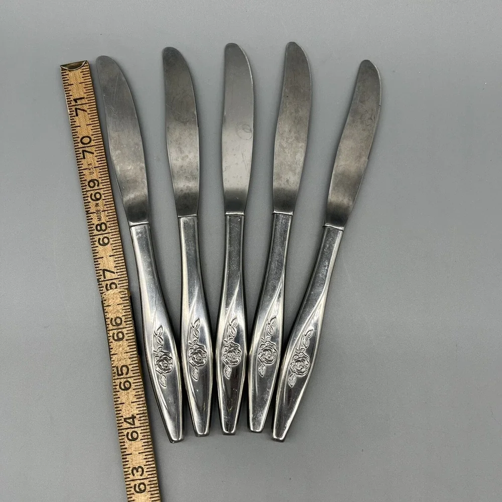 Oneidacraft Deluxe‎ LASTING ROSE 5 Butter Knifes Stainless Flatware Silverware